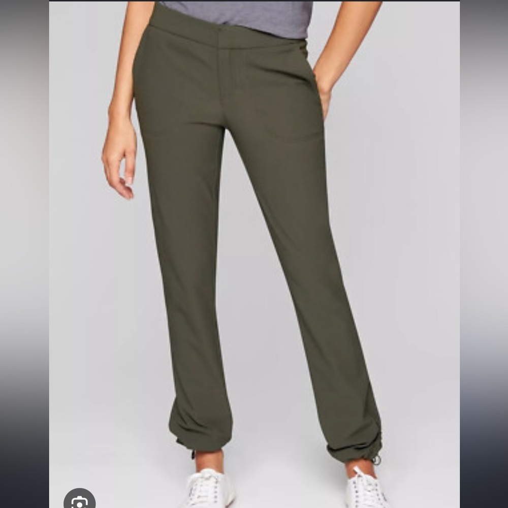 Athleta Wander Trek Travel Pants in Olive